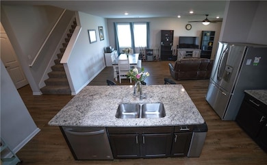 Kitchen / Living Room
