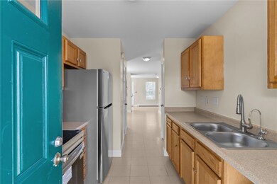 176 Pavilion Ave, Providence, RI 02905 - photo 6