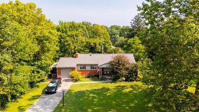 8066 Lancelot Dr, Cincinnati, OH 45244 - photo 2