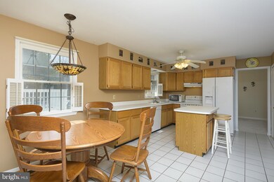 5988 Monroe Ave, Sykesville, MD 21784 - photo 7