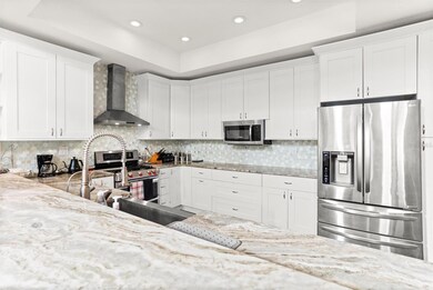 1024 16th Ave N, Saint Petersburg, FL 33704 - photo 4