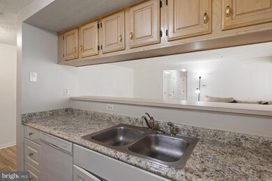 64 Eldon Way unit 64, Marlton, NJ 08053 - photo 7