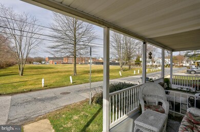 25 Bishops Ln, Catonsville, MD 21228 - photo 6