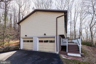 58 Clinton Dr, Mohnton, PA 19540 - photo 5