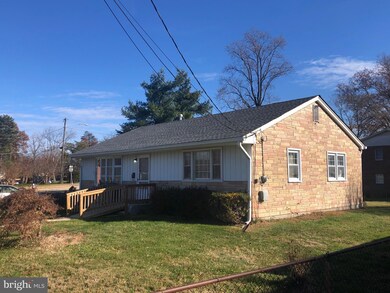 3303 Magnolia Ave, Falls Church, VA 22041 - photo 2