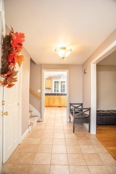 583 Salem St, Rockland, MA 02370 - photo 6