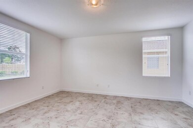 Aisle 2046 Ranchete Royale Lot-large-002