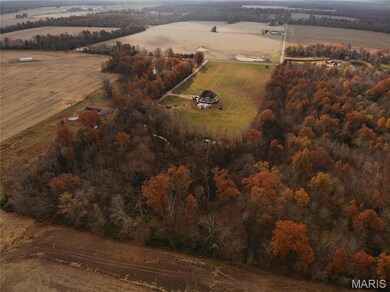 1491 Burge Rd, Centralia, IL 62801 - photo 4