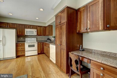 11520 Shell Flower Ln, Columbia, MD 21044 - photo 7