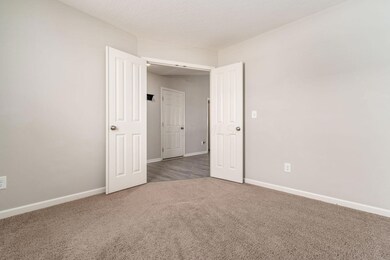007_ercial Point OH 43116 USA