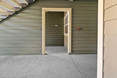 8-web-or-mls-2100 Old Taylor Rd E-119%0A