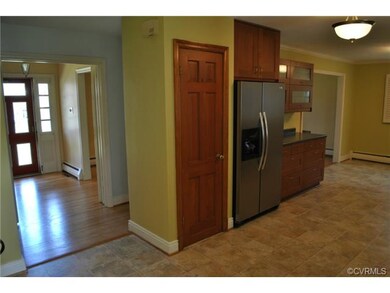 Kitchen, pantry closet, and entry foyer