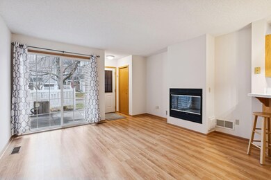 8404 Copperfield Way unit 101, Inver Grove Heights, MN 55076 - photo 3