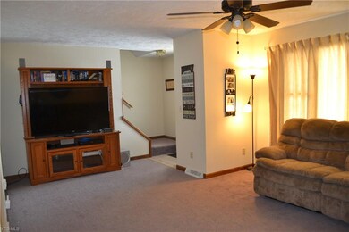 1411 Bellview St, Wickliffe, OH 44092 - photo 2