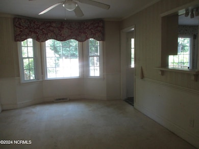 547 4th dining room listing