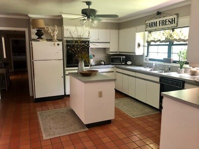 131 Fairway Dr, Dalton, GA 30721 - photo 4