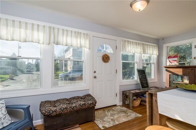 6 Eustis Ave, Newport, RI 02840 - photo 2