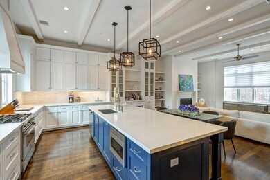 Open concept kitchen, dining and living room perfe