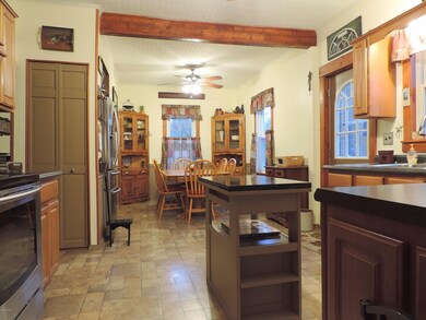 212 Ridge Ave, Hawley, PA 18428 - photo 7