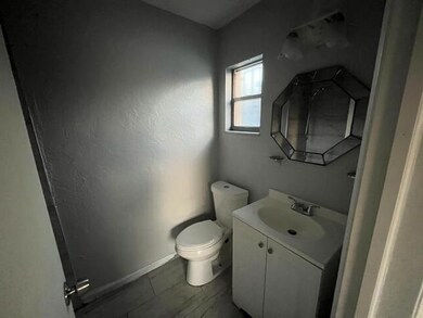 621 SW 7th St, Belle Glade, FL 33430 - photo 3