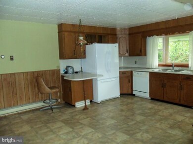 6813 Lincoln Way W, Saint Thomas, PA 17252 - photo 2