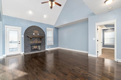 109 Bainbridge Dr, Clarksville, TN 37043 - photo 3