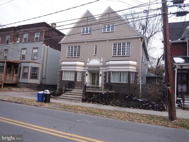 374 S River St, Wilkes-Barre, PA 18702 - photo 3