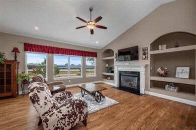 Large Vaulted Great Room