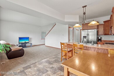 8251NScotsworthSt-6