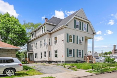 23 Ashton St, Worcester, MA 01605 - photo 2