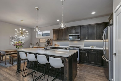 3730 SW Badger Ct, Redmond, OR 97756 - photo 4