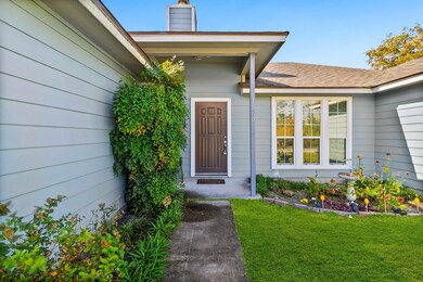 1060 Yaupon Cove Dr, Onalaska, TX 77360 - photo 3