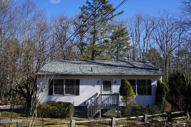 146 Palmetto Dr, Milford, PA 18337 - photo 2