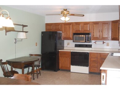 410 Hullcrest Rd, Shelburne, VT 05482 - photo 4