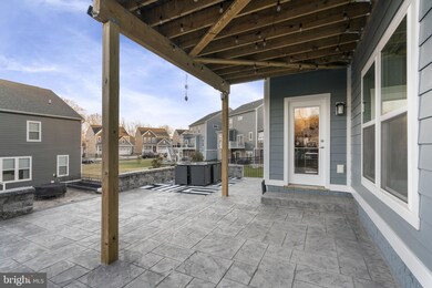 2011 Silver Sycamore Ln, Dumfries, VA 22026 - photo 3