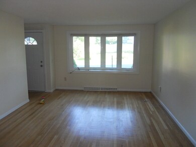 21 Bumble Bee Cir unit 21, Shrewsbury, MA 01545 - photo 5