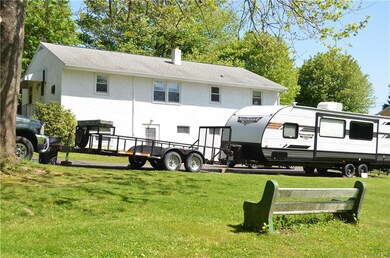 90 Passmore Rd, Bechtelsville, PA 19505 - photo 2