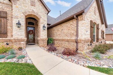 6447 Hawks Ridge Dr, North Richland Hills, TX 76182 - photo 2