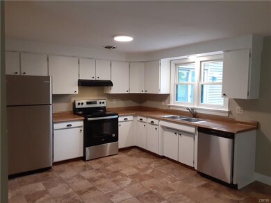 304 Edwin St, Chittenango, NY 13037 - photo 5