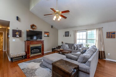 127 Donerail Dr, Georgetown, KY 40324 - photo 4