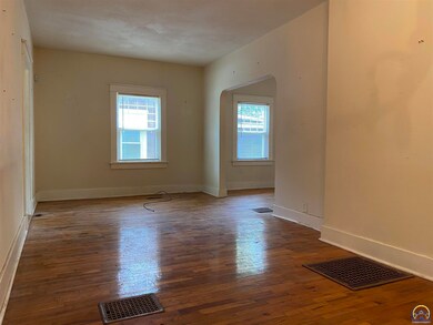 1829 SW 2nd St, Topeka, KS 66606 - photo 5