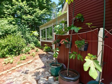 26 Needham St, Norfolk, MA 02056 - photo 5