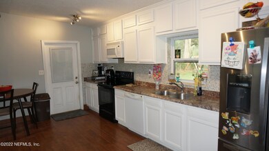 2917 Parr Ct W, Jacksonville, FL 32216 - photo 6