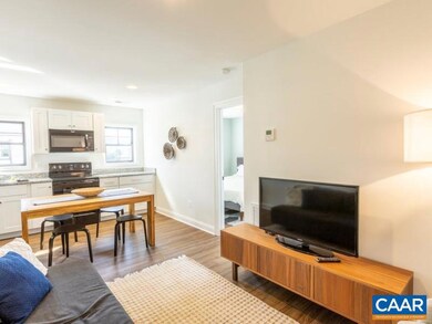 556 Lochlyn Hill Dr unit B, Charlottesville, VA 22901 - photo 5