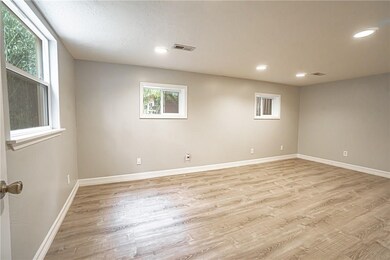 104 Overton Dr, Bella Vista, AR 72714 - photo 6