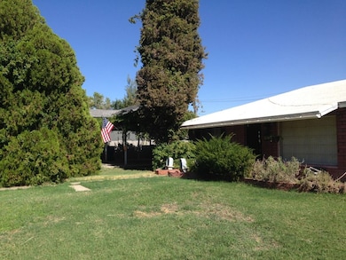 Mature landscaping