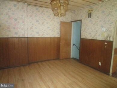 1314 E 11th St, Crum Lynne, PA 19022 - photo 4