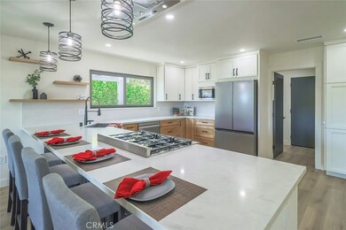 26120 Adamor Rd, Calabasas, CA 91302 - photo 2