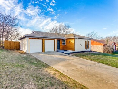 8509 Gibbs Dr, Fort Worth, TX 76108 - photo 2
