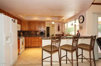 Kitchen2 (2)